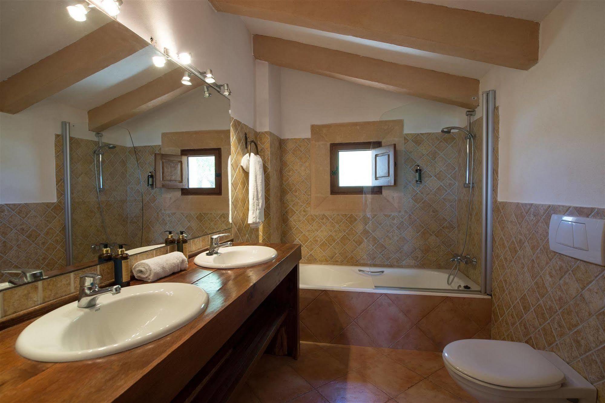 פוררס Hotel Rural Can Feliu מראה חיצוני תמונה