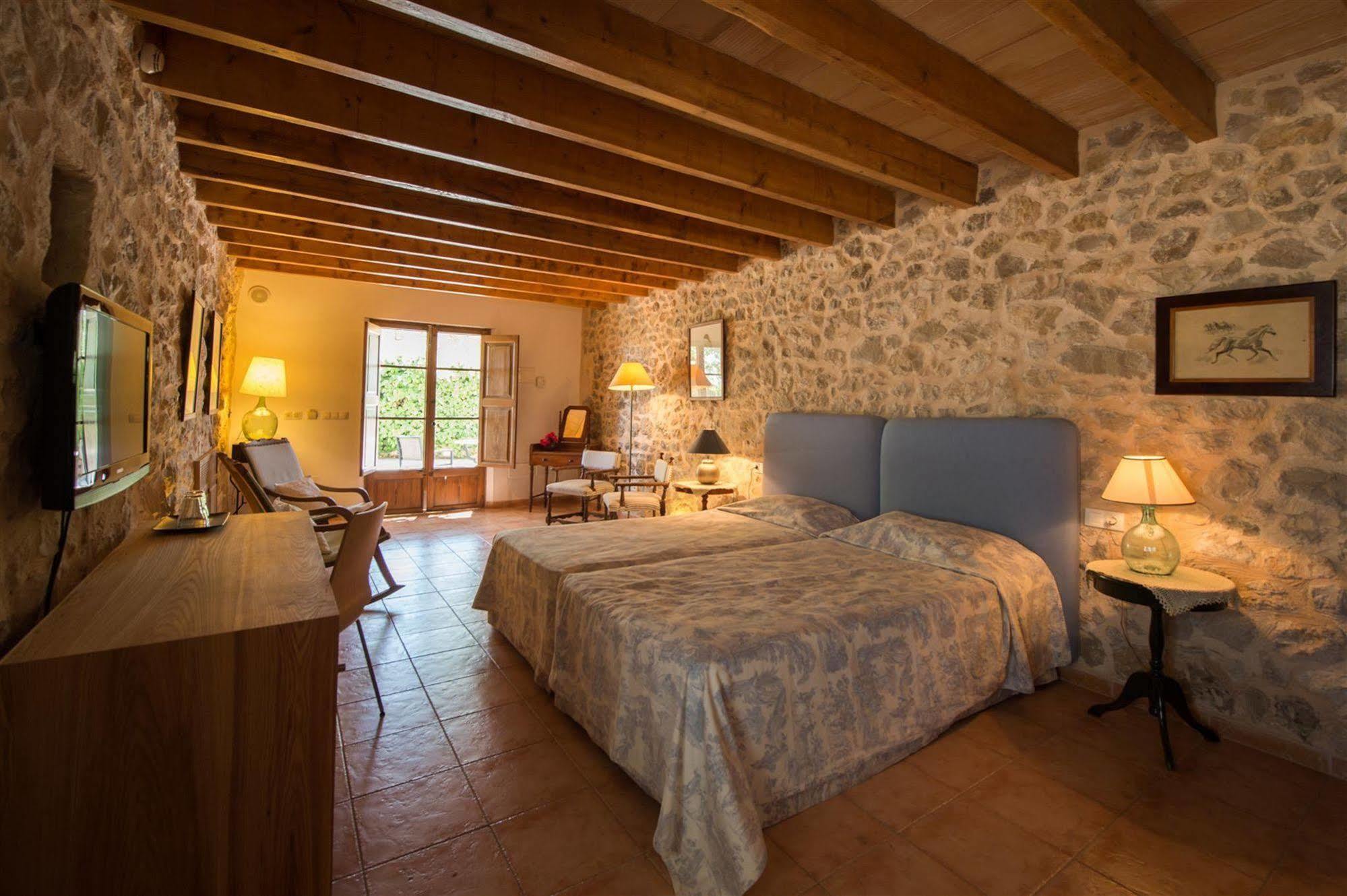 פוררס Hotel Rural Can Feliu מראה חיצוני תמונה