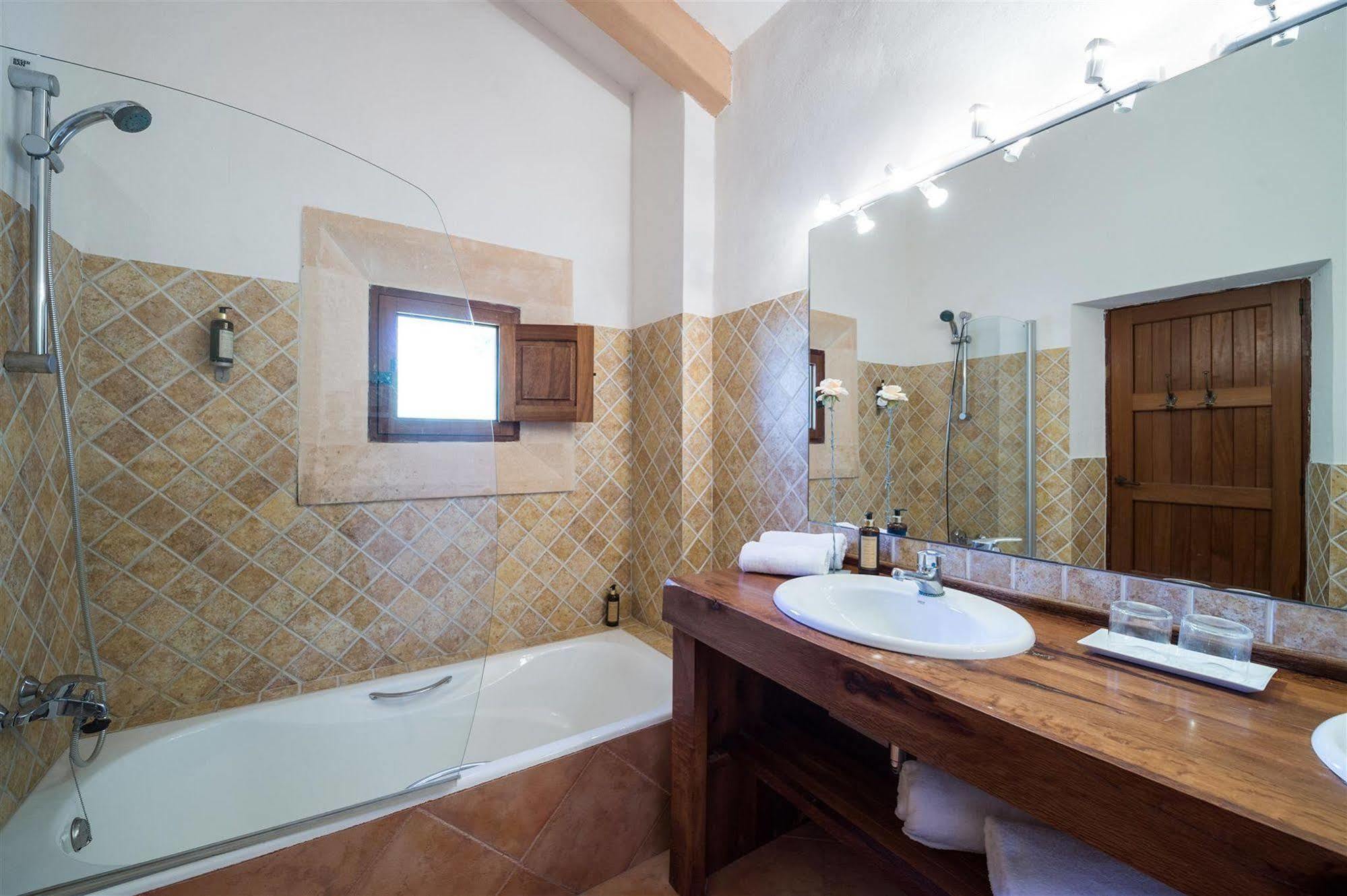 פוררס Hotel Rural Can Feliu מראה חיצוני תמונה